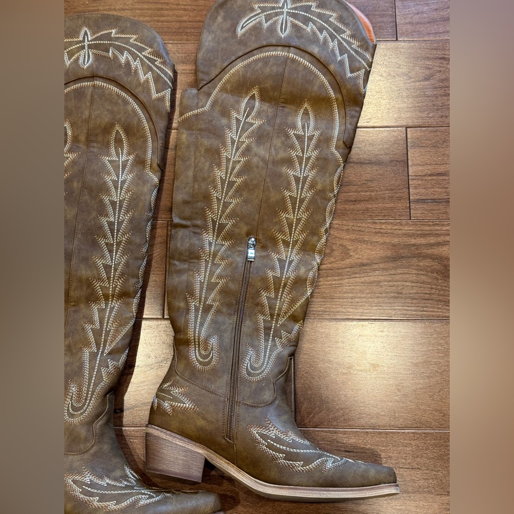 NIB Thigh High Brown Embroidered Cowboy Boots - Picture 5 of 15